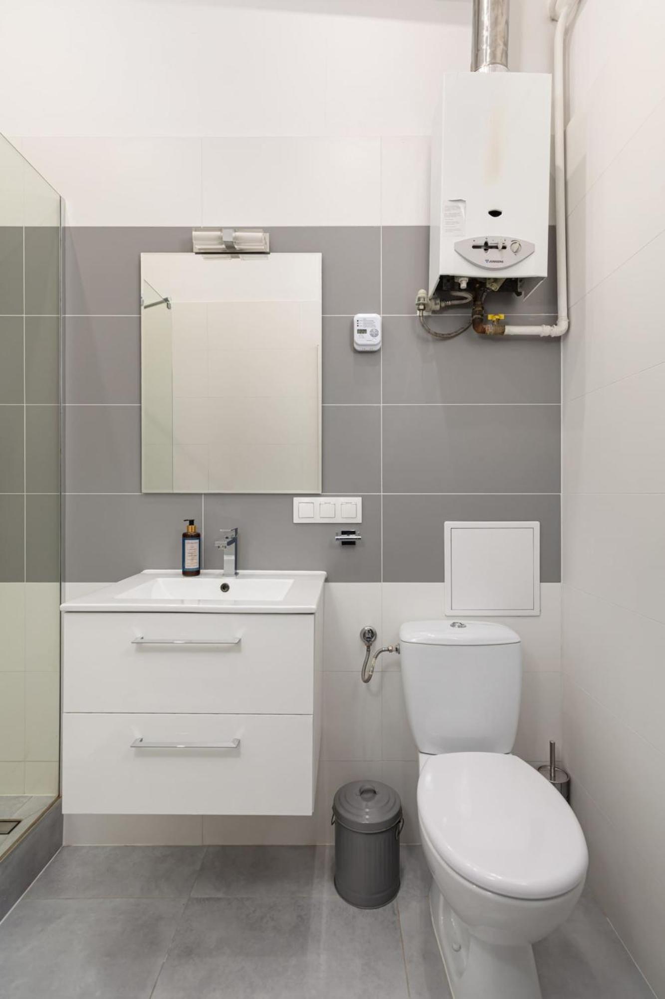 Stylish Apartment Swietojanska By Noclegi Renters Warsaw Ngoại thất bức ảnh